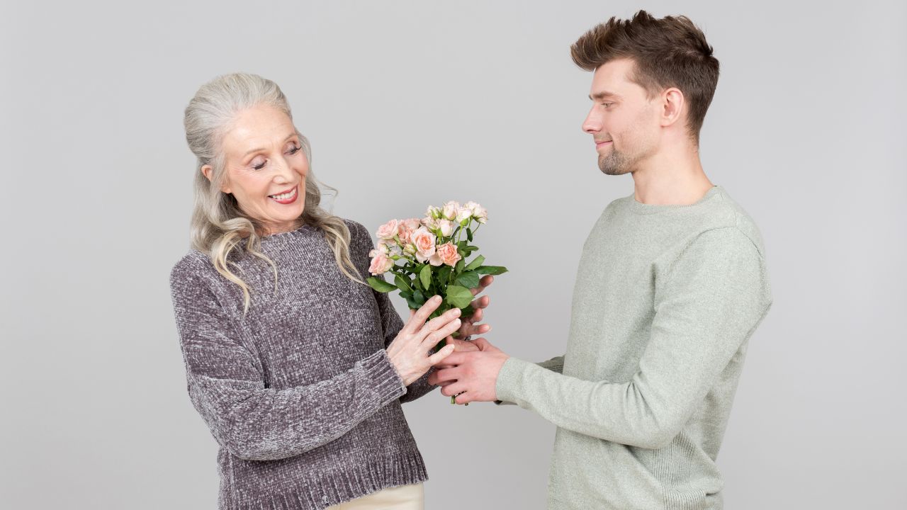 Pros and Cons of Relationships with Huge Age Gaps